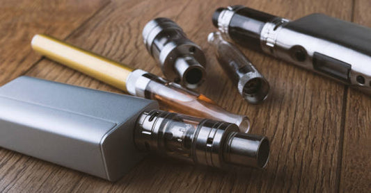 "Vaping 101: A Beginner's Guide to the World of E-Cigarettes" - Vape Street UK 