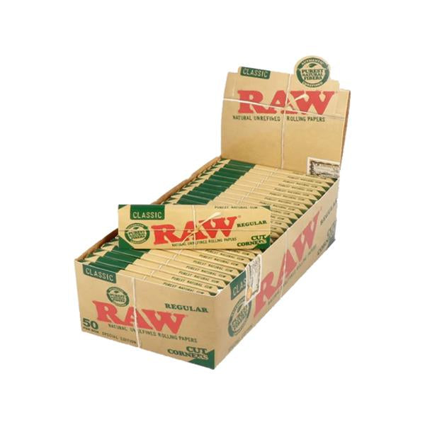 made by: Raw price:£17.74 50 Raw Classic Green Regular Corner Cut Rolling Papers next day delivery at Vape Street UK