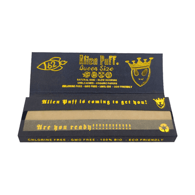 made by: Alien Puff price:£28.14 62 Alien Puff Black & Gold Queen Size Unbleached Brown Rolling Papers next day delivery at Vape Street UK
